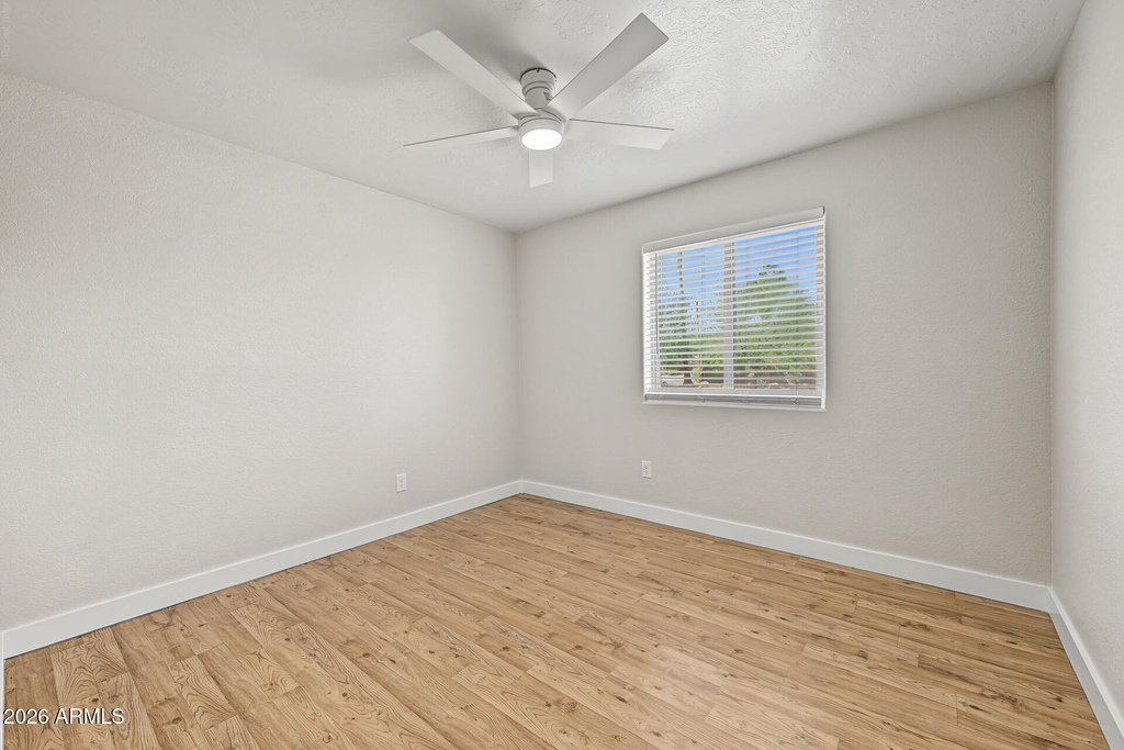 4616 E Voltaire Avenue - Photo 25