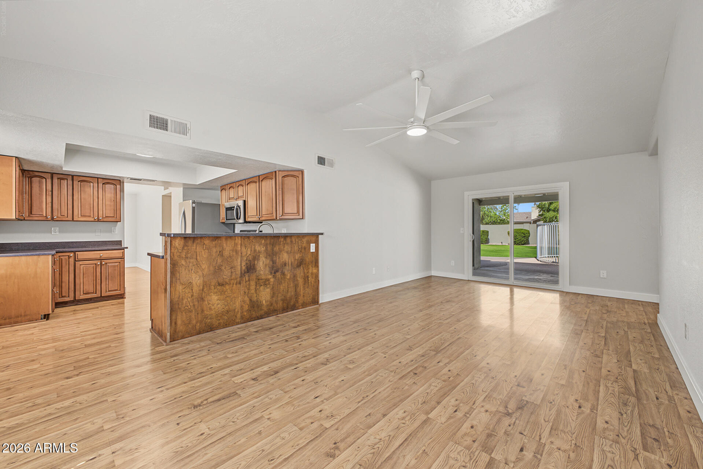 4616 E Voltaire Avenue - Photo 15
