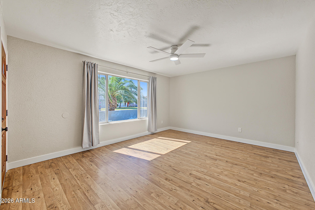4616 E Voltaire Avenue - Photo 7