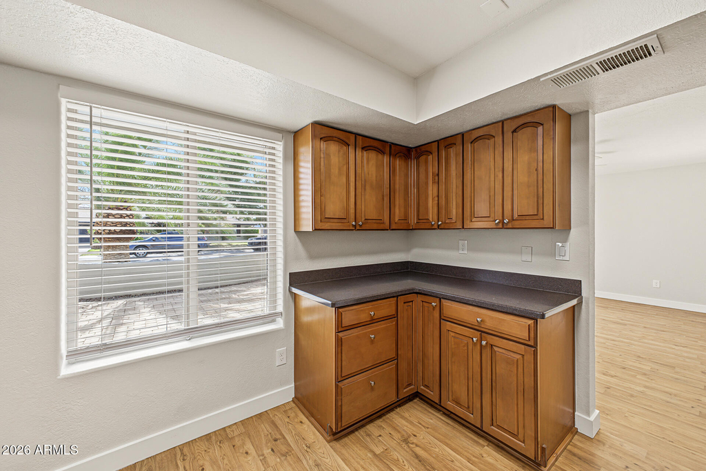 4616 E Voltaire Avenue - Photo 13