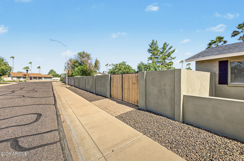 4616 E Voltaire Avenue - Photo 42