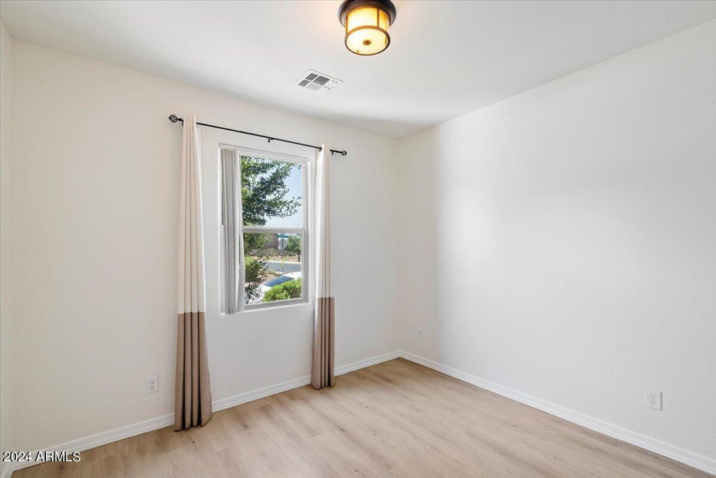 12120 W Cottontail Lane - Photo 6