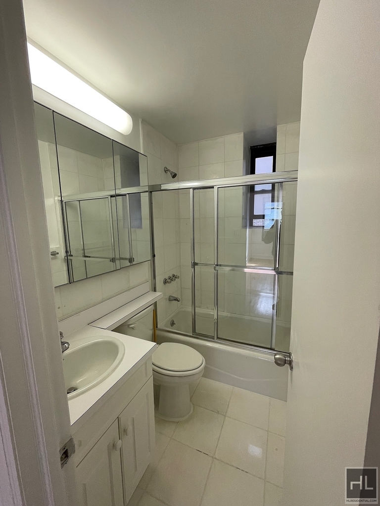West 79 Street - Photo 3