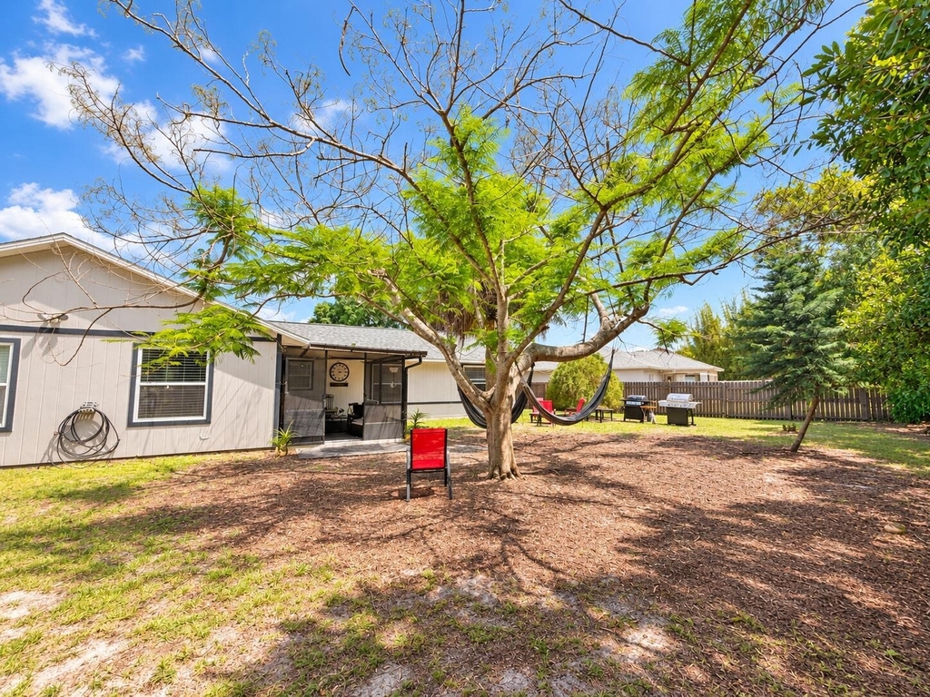 1902 Sw Aladdin Street - Photo 28