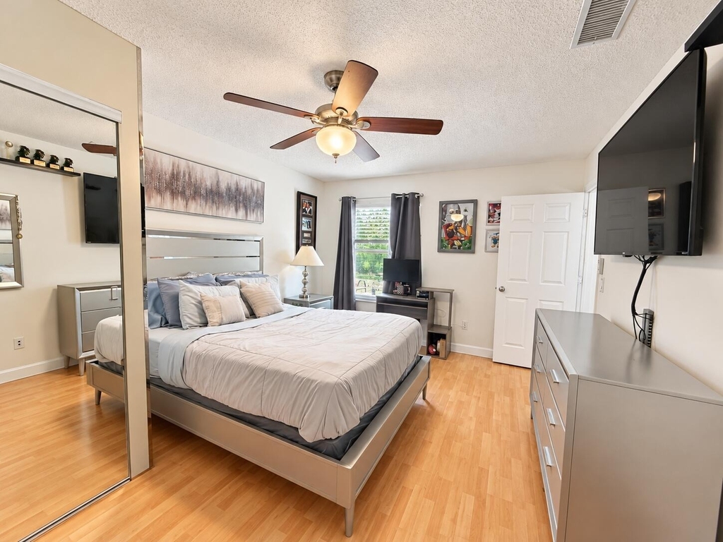 1902 Sw Aladdin Street - Photo 11