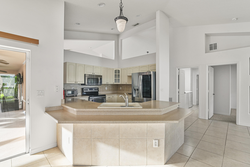 4013 Sw Winslow Street - Photo 2