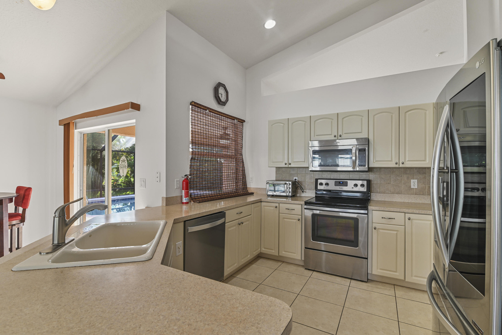 4013 Sw Winslow Street - Photo 11