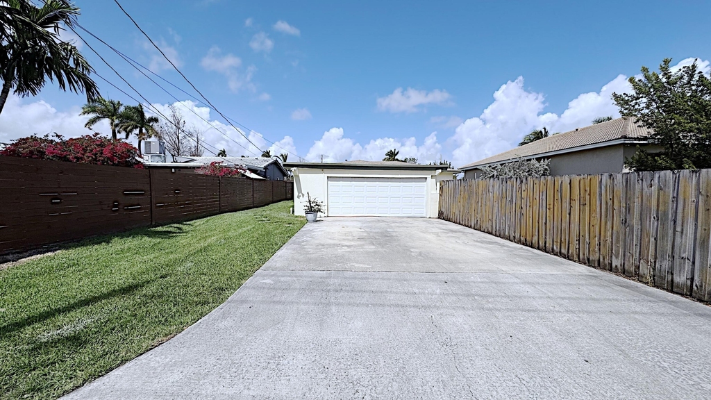 222 Se 2nd Terrace - Photo 44