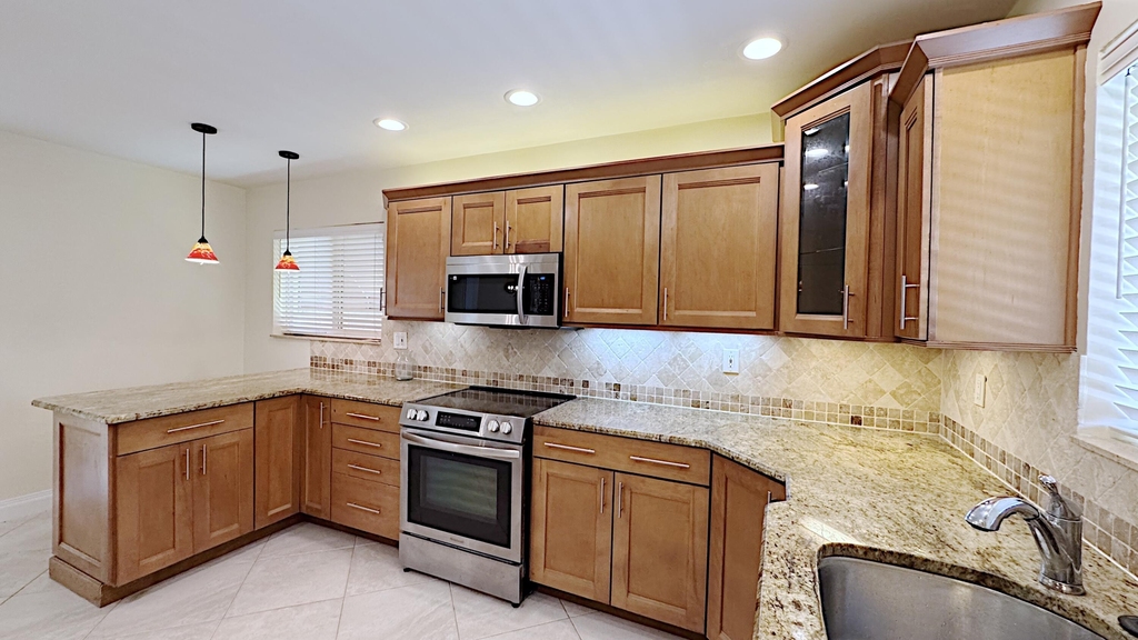 222 Se 2nd Terrace - Photo 11