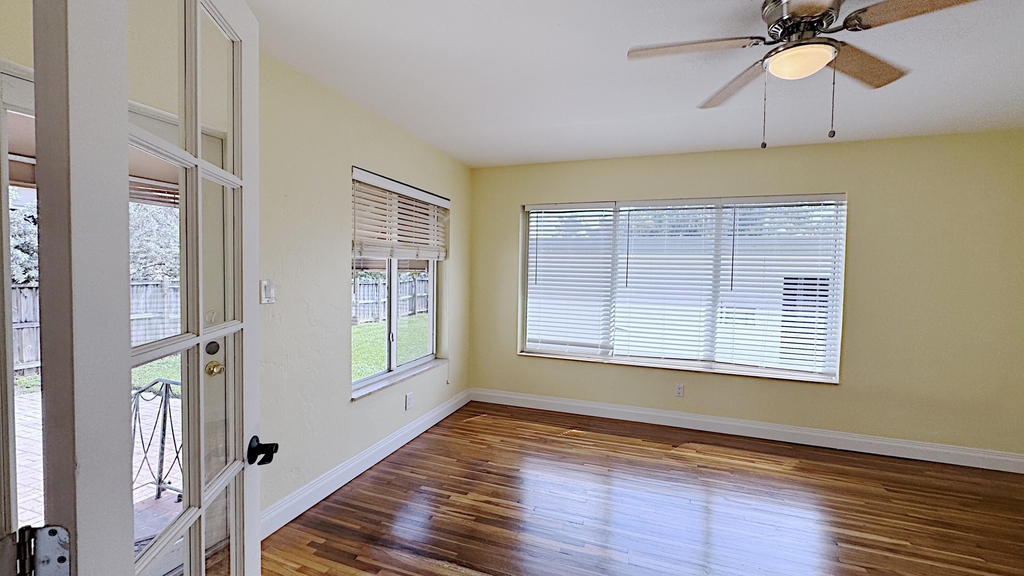 222 Se 2nd Terrace - Photo 34
