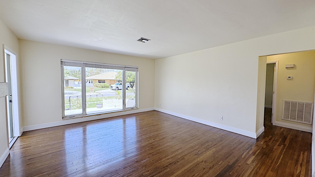 222 Se 2nd Terrace - Photo 16