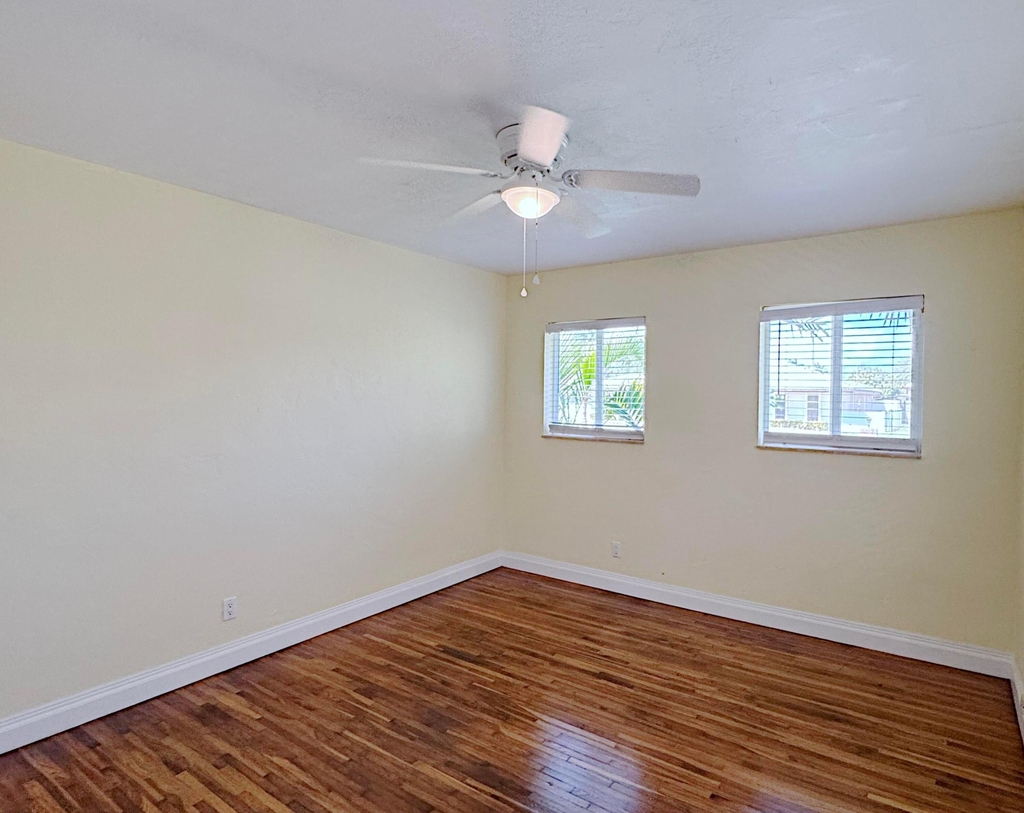 222 Se 2nd Terrace - Photo 30