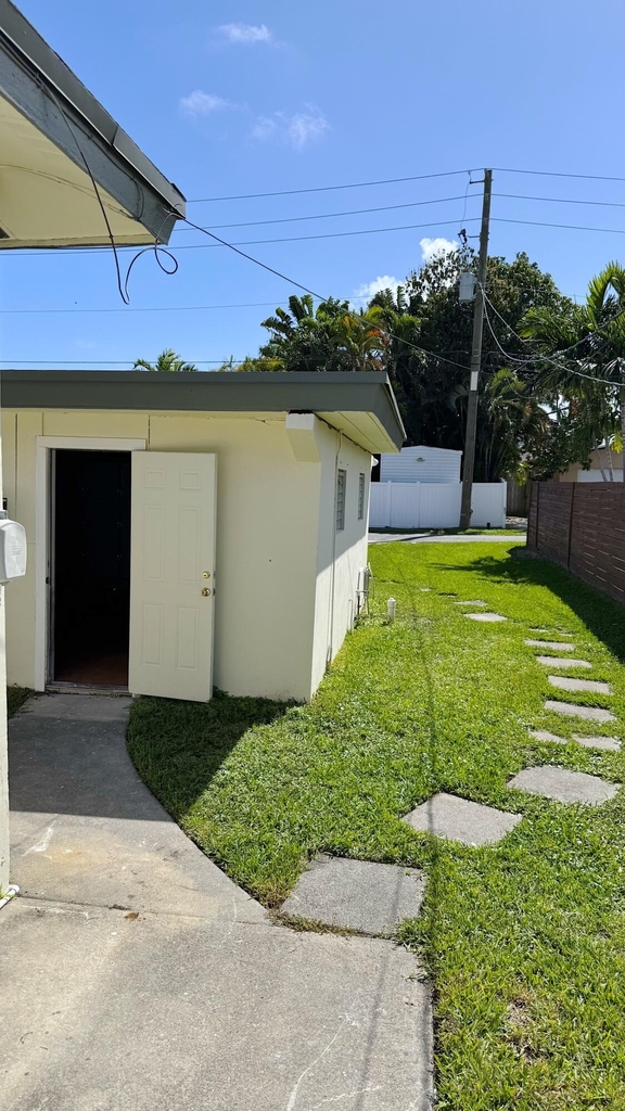 222 Se 2nd Terrace - Photo 45