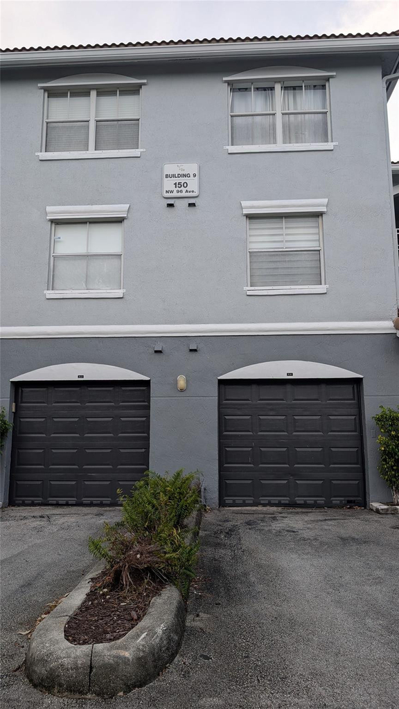 150 Nw 96th Avenue - Photo 2