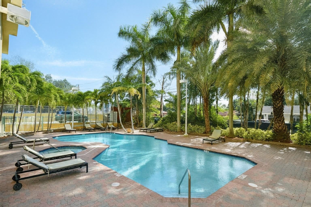 3500 Coral Way - Photo 8
