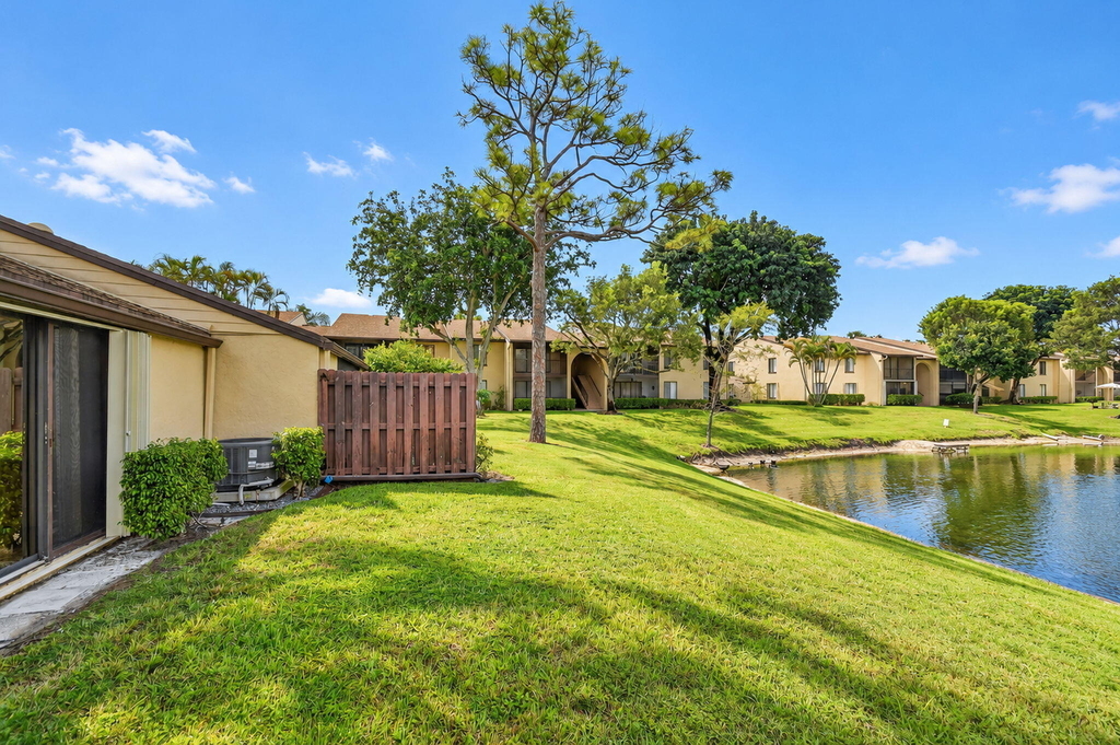 604 Sea Pine Way - Photo 38