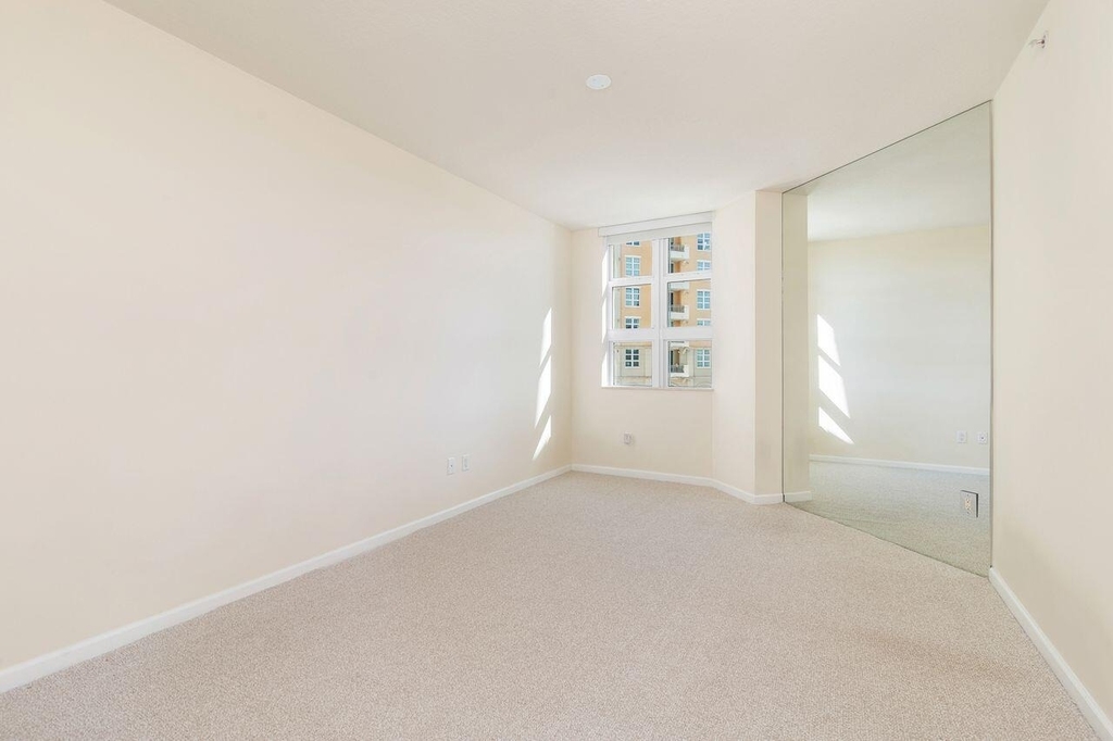 403 S Sapodilla Avenue - Photo 6