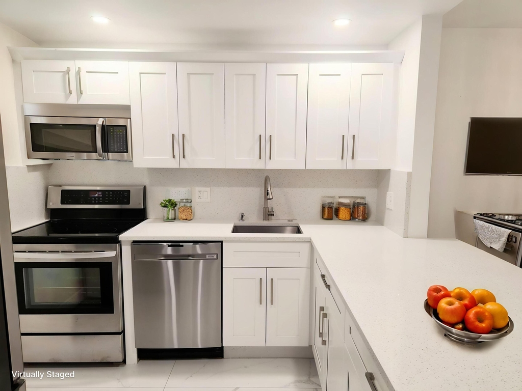 14790 Bonaire Boulevard - Photo 0