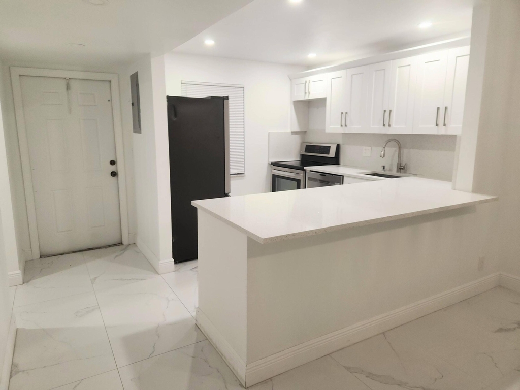 14790 Bonaire Boulevard - Photo 3