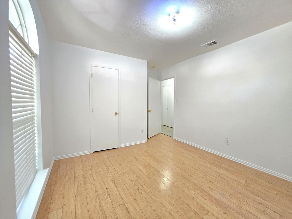 5144 Tato Drive - Photo 8