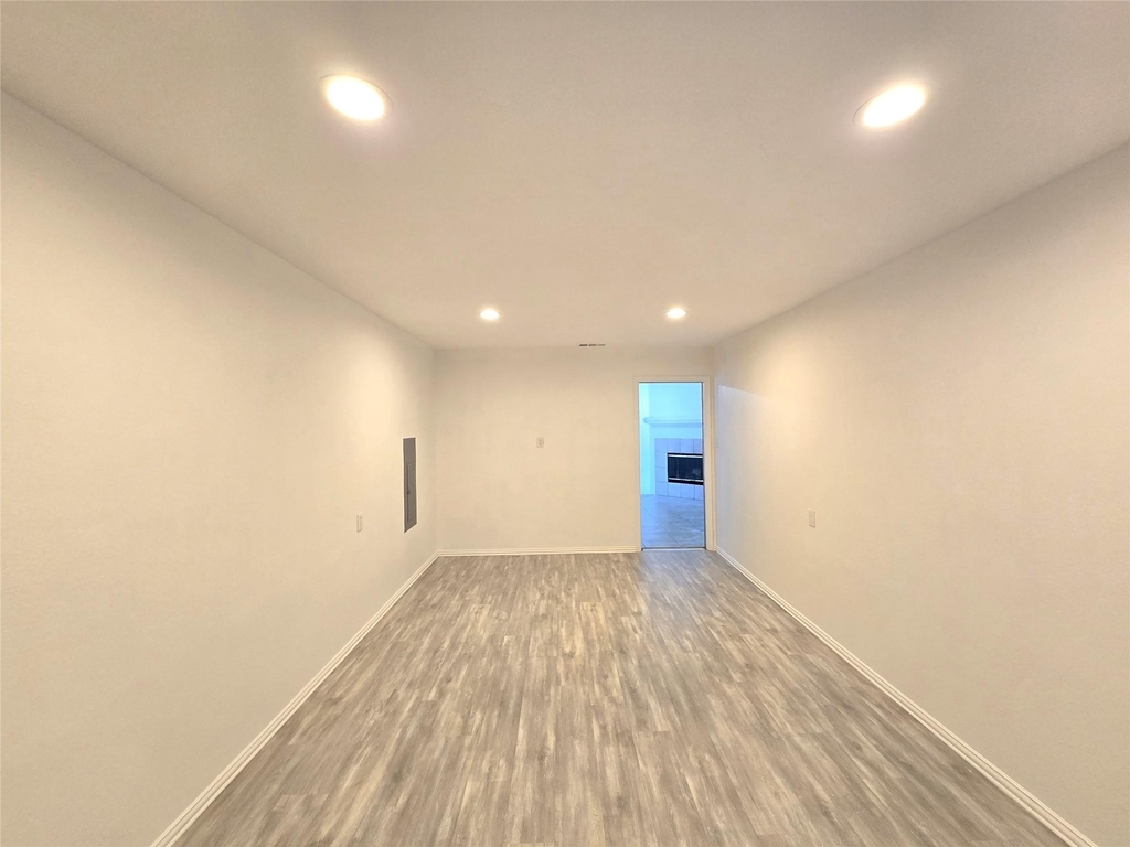 5144 Tato Drive - Photo 4