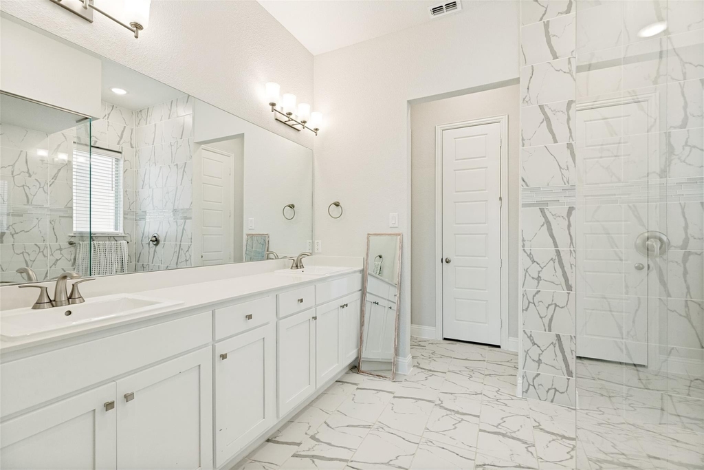 16931 Maple Bend Drive - Photo 17