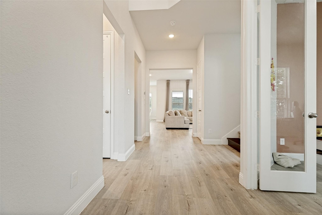 16931 Maple Bend Drive - Photo 4