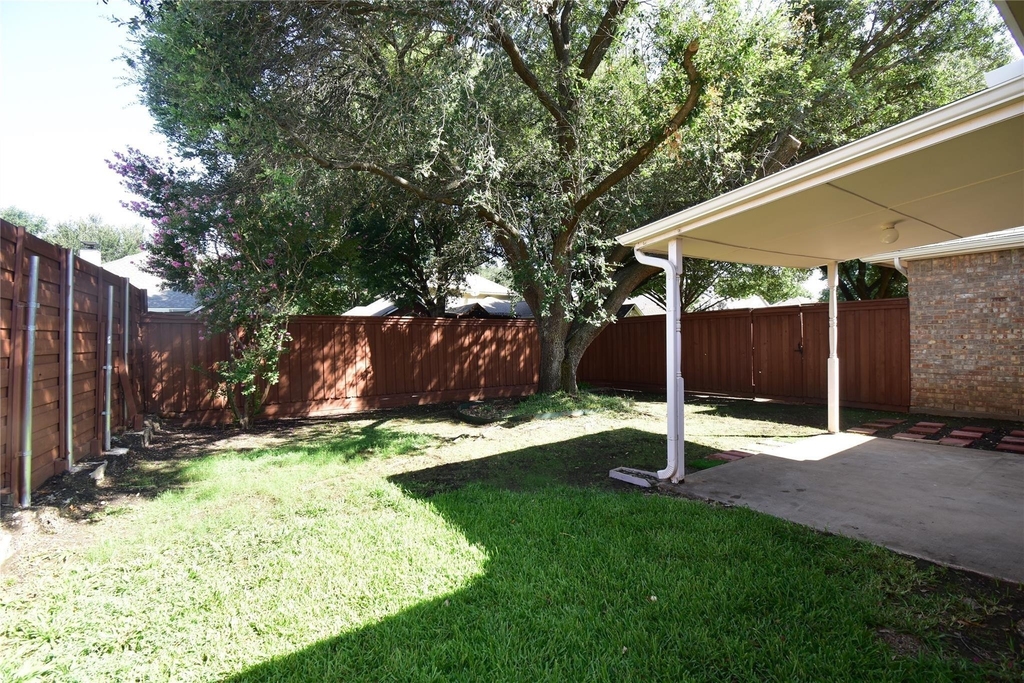 1109 Shadow Lakes Boulevard - Photo 24