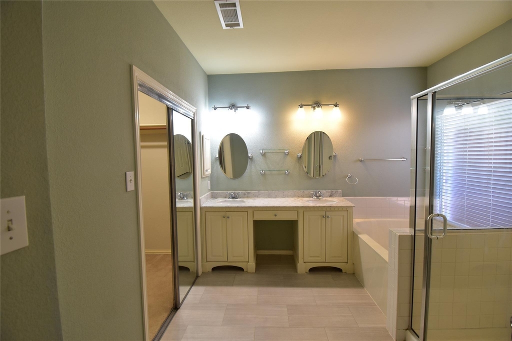 1109 Shadow Lakes Boulevard - Photo 17