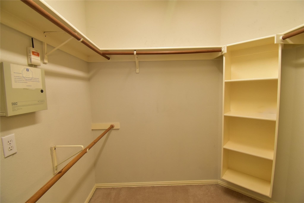 1109 Shadow Lakes Boulevard - Photo 19