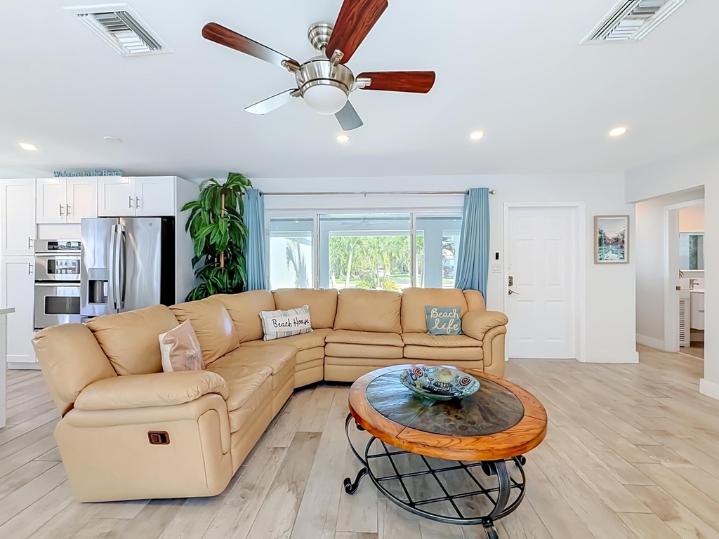 238 Corsair Avenue - Photo 10