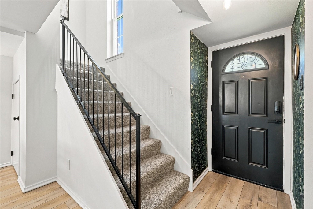 1955 Shorewood Drive - Photo 4