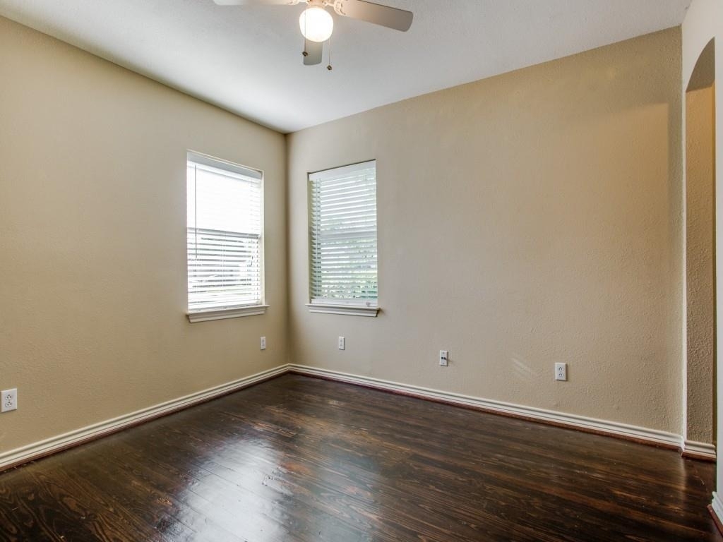 4918 Thrush Street - Photo 17