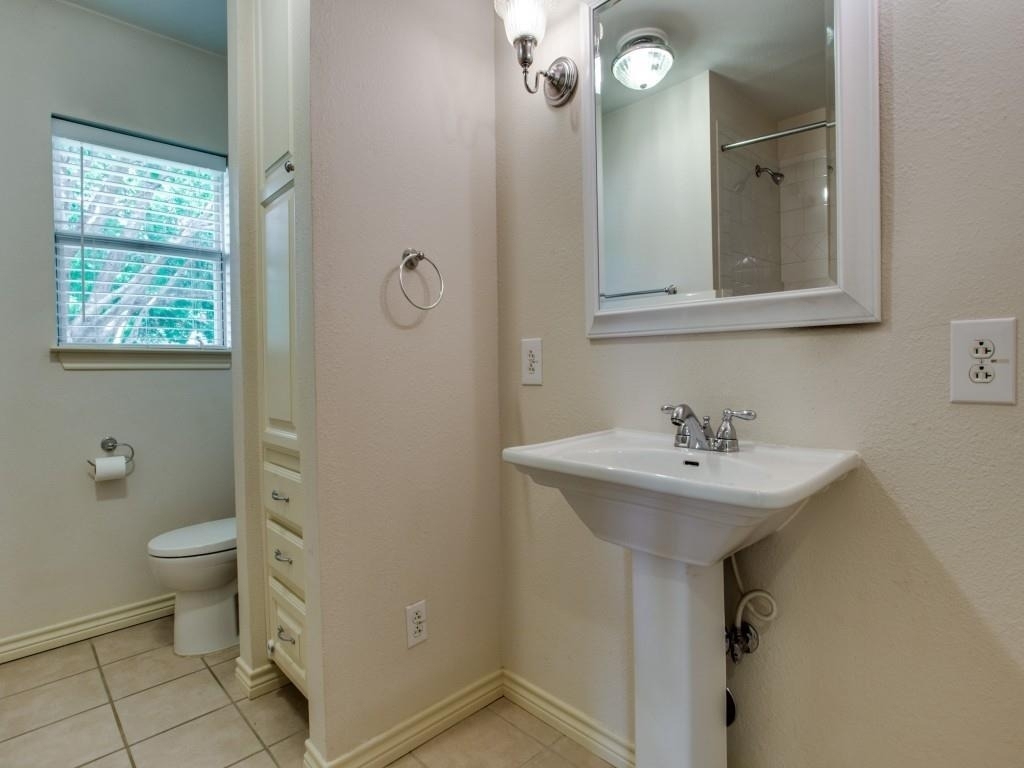 4918 Thrush Street - Photo 18