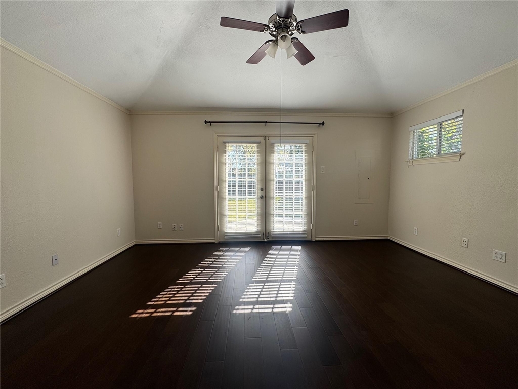 4918 Thrush Street - Photo 13