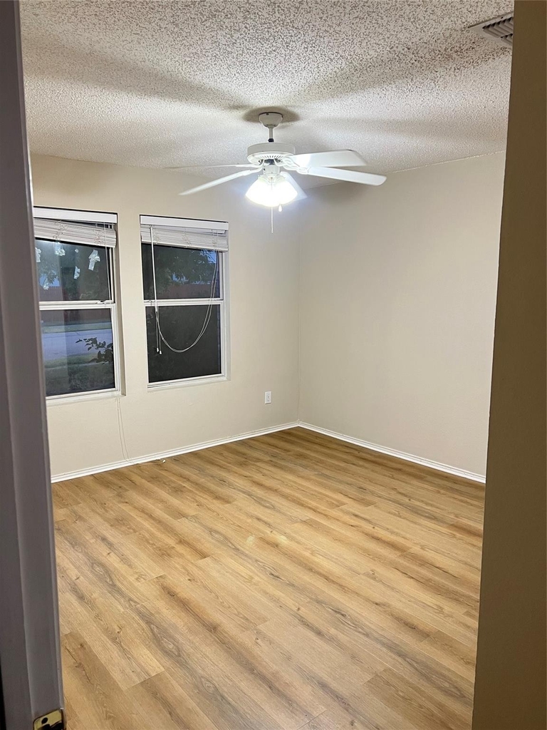 4502 Cedar Crest Drive - Photo 6