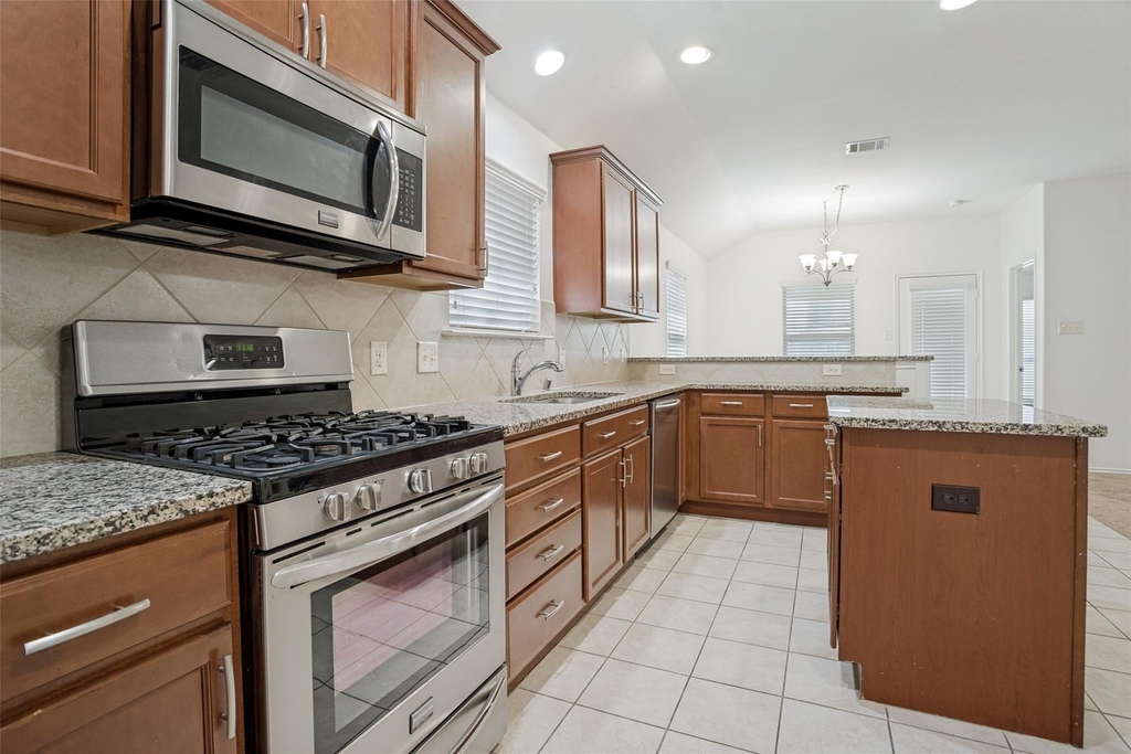1314 Coleman Drive - Photo 2