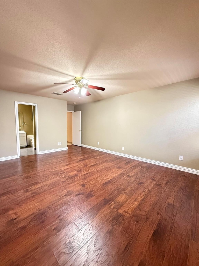 5505 Alta Verde Circle - Photo 17