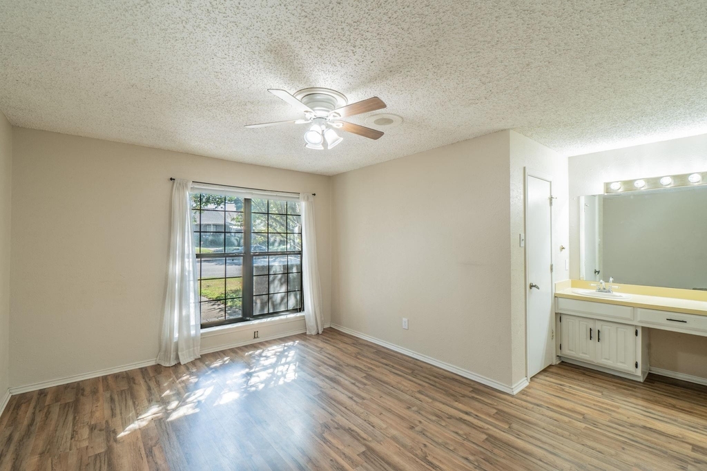 1515 Cherrycrest Street - Photo 13
