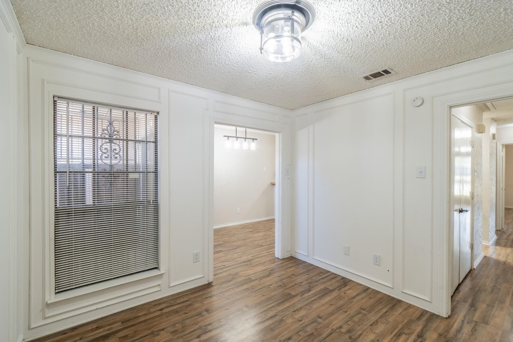 1515 Cherrycrest Street - Photo 12