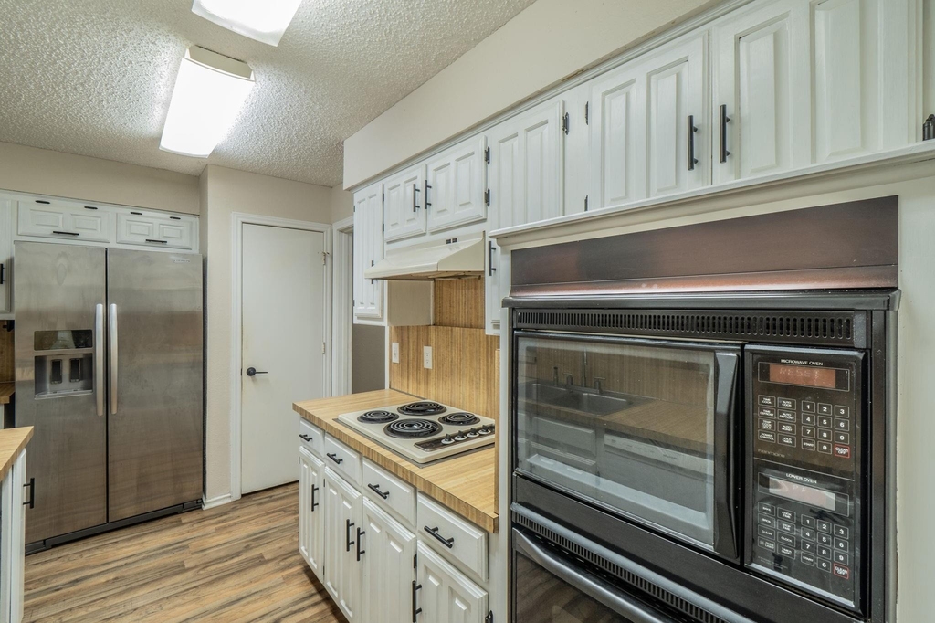 1515 Cherrycrest Street - Photo 6