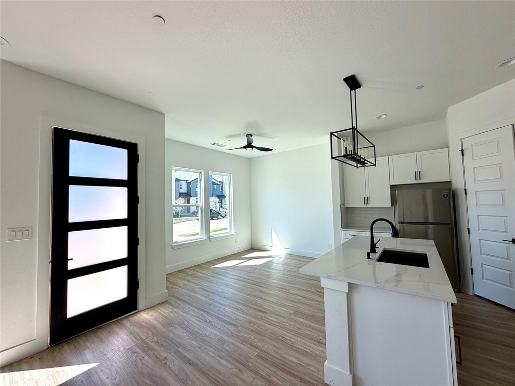 8902 Lowell Street - Photo 3