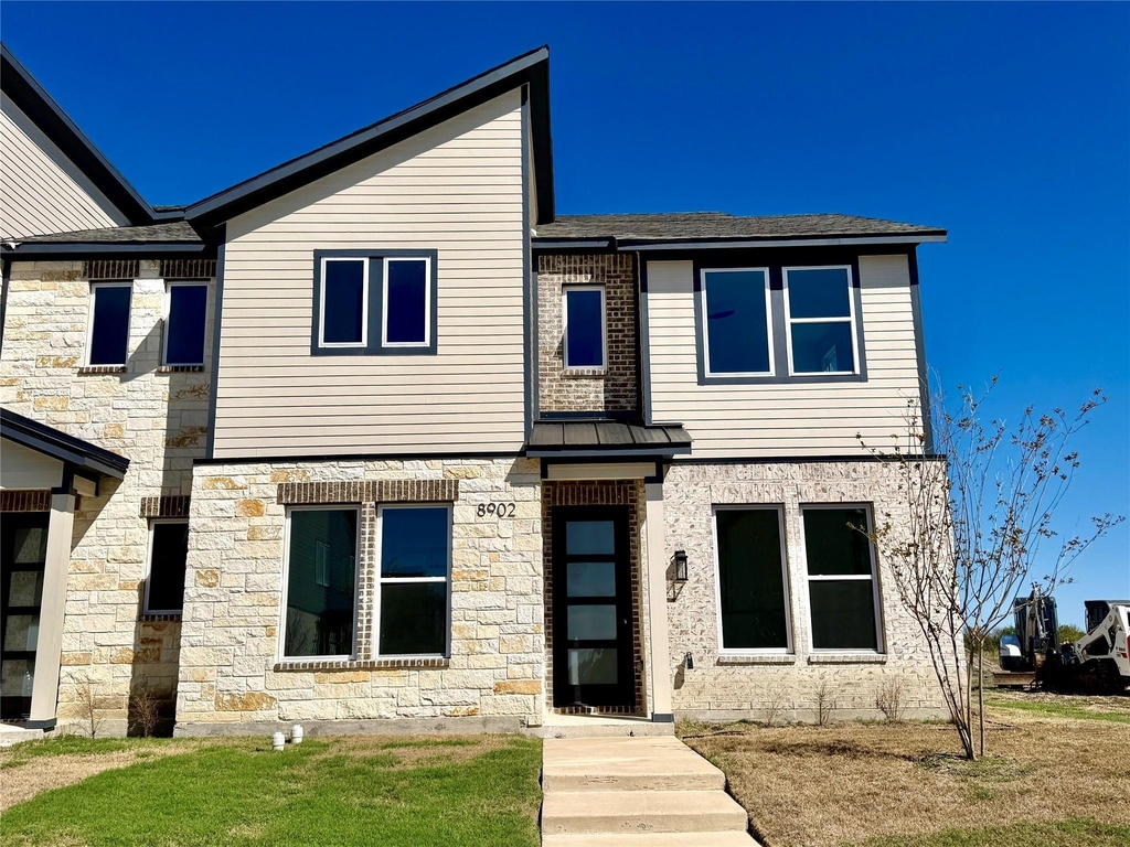 8902 Lowell Street - Photo 0
