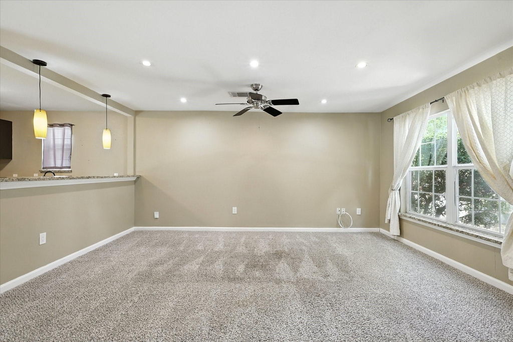 7243 Ash Street - Photo 8