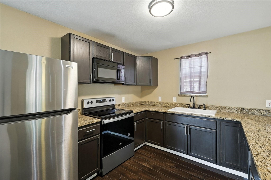 7243 Ash Street - Photo 13