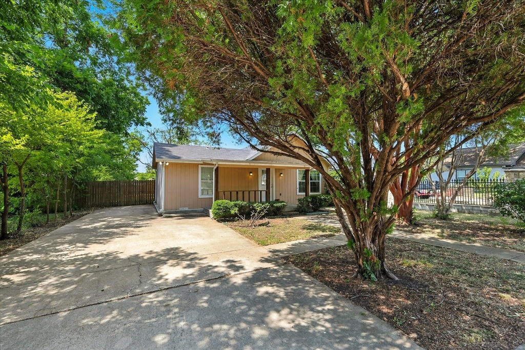 7243 Ash Street - Photo 1