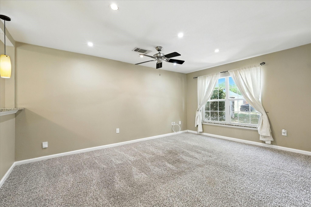 7243 Ash Street - Photo 9