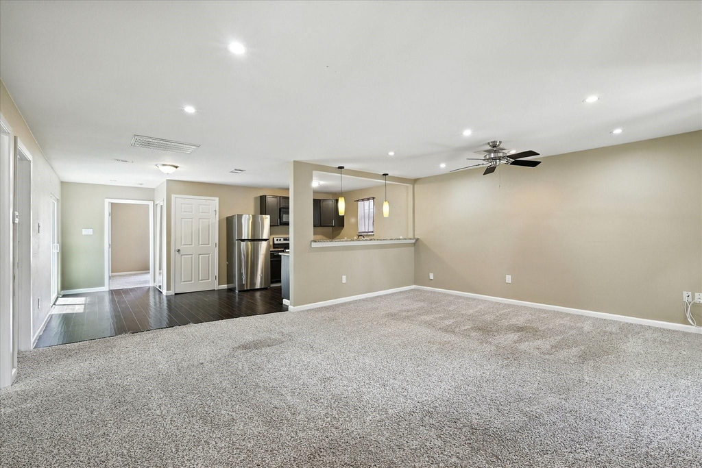 7243 Ash Street - Photo 7