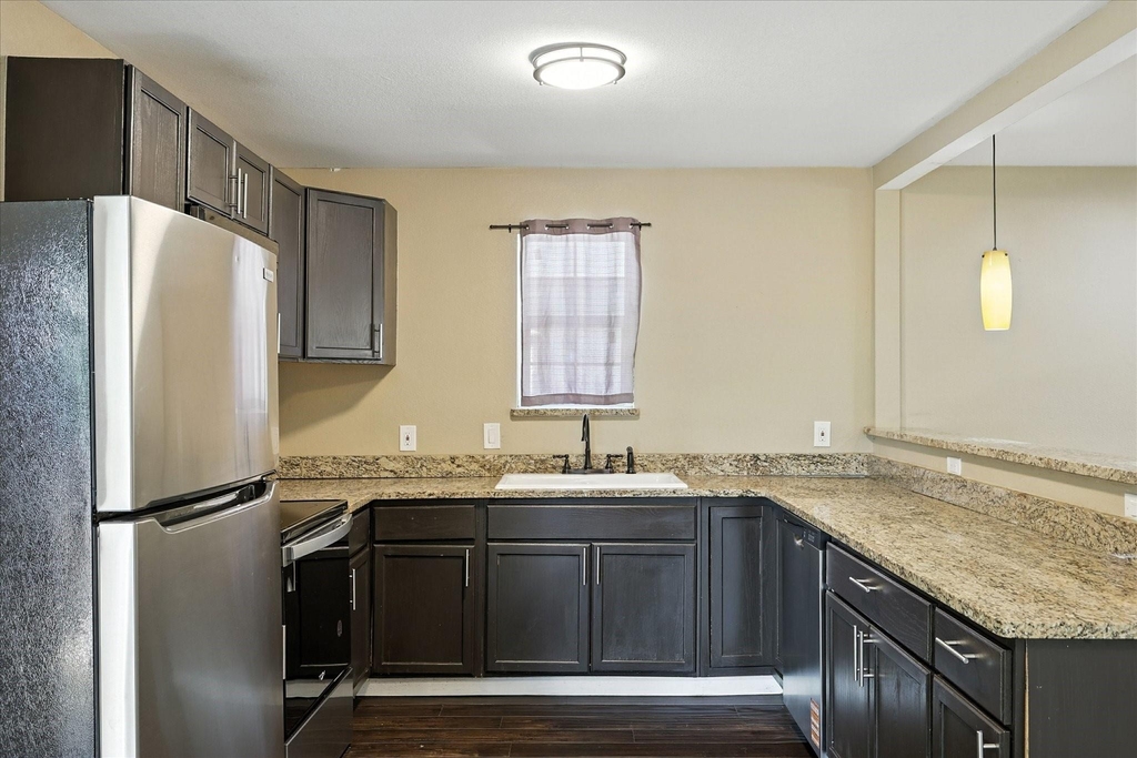 7243 Ash Street - Photo 14