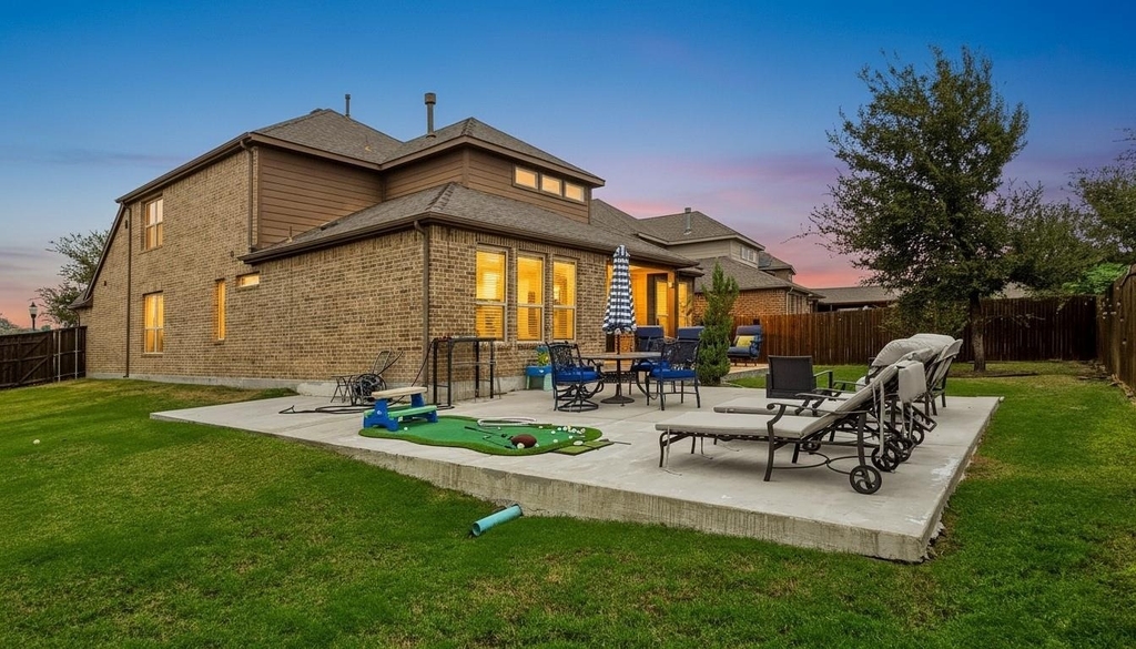 5305 Dallas Red Court - Photo 30